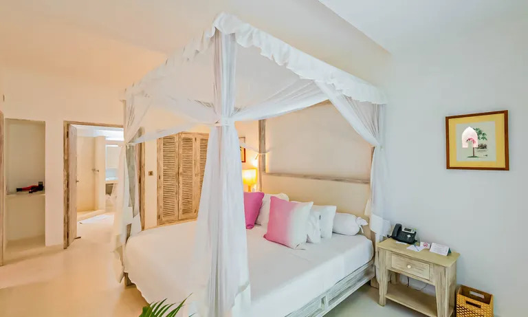 Click to view larger Medina Palms - 1 Bedroom Suite photo 2